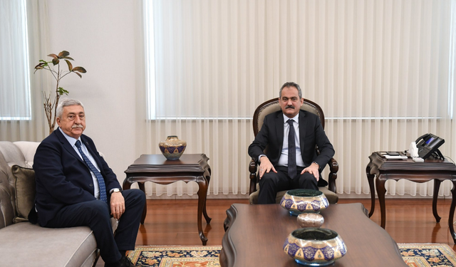 Özer: Adıyaman, Hatay, Kahramanmaraş ve Malatya'da okul kantincilerinden kira bedeli alınmayacak