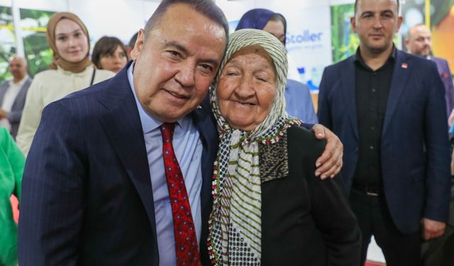 Antalya Büyükşehir'in 'Çiftçi Kart Projesi' Finike'de de uygulanacak