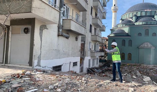 Eskişehir’in Belediyeleri Malatya'da hasar tespit çalışmalarında görev alıyor