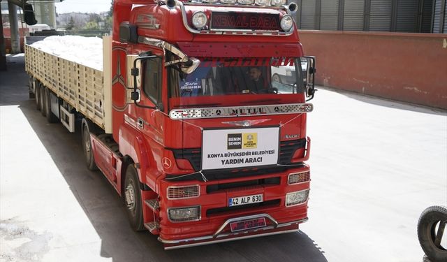 Konya Büyükşehir Belediyesi, Kahramanmaraş'a 300 ton un gönderdi