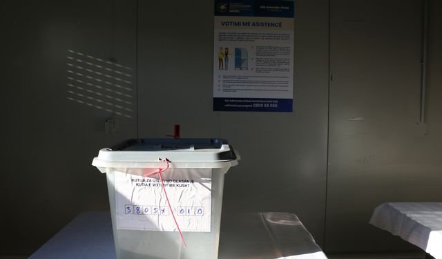 Kosova'nın kuzeyindeki yerel seçimleri Arnavutlar kazandı