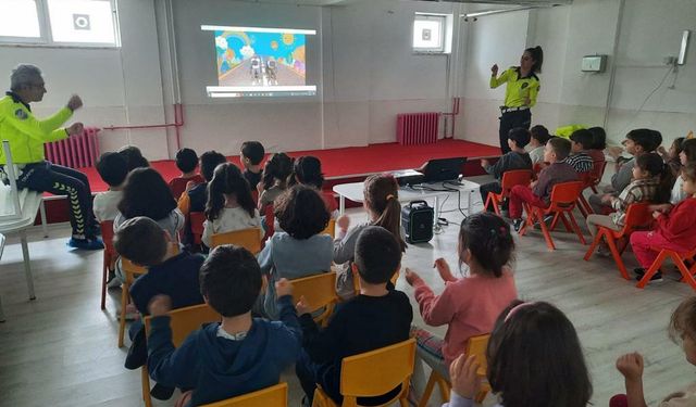 Odunpazarı'nda kreş öğrencilerine trafik eğitimi verildi