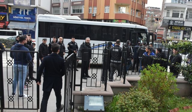 Sinop'ta dolandırıcılara yönelik "çelme" operasyonunda 7 zanlı tutuklandı
