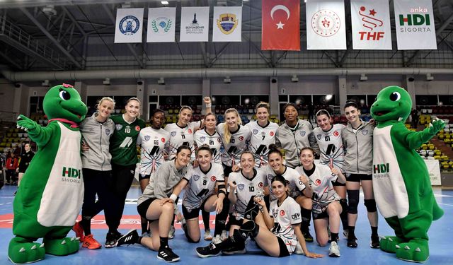 Avrupa şampiyonu Konyaaltı Belediyesi Kadın Hentbol Takımı, Türkiye Kupası’nda yarı finale çıktı