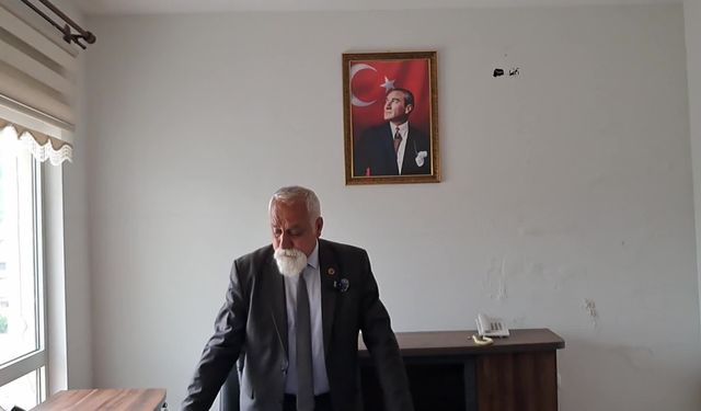 CHP Artvin İl Genel Meclisi Üyesi Şenol Çelik, Kemalpaşa'da yaşanan sorunlara dikkat çekti