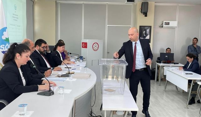 Aydın Söke'de yeni belediye başkanı Mustafa İberya Arıkan oldu