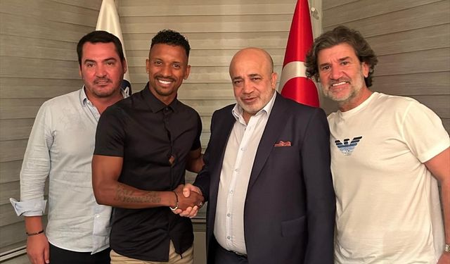 Adana Demirspor, Luis Nani'yi transfer etti
