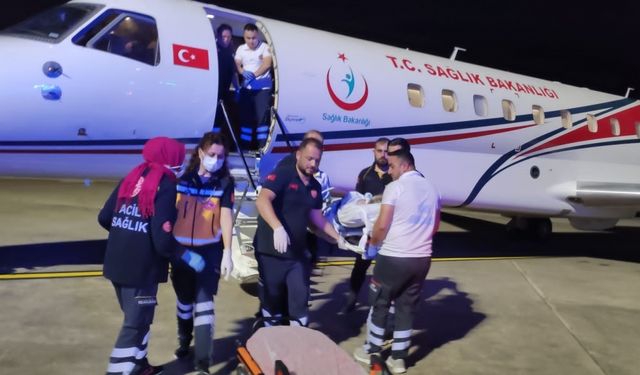 Hac ziyaretinde rahatsızlanan kişi ambulans uçakla Bursa'ya getirildi