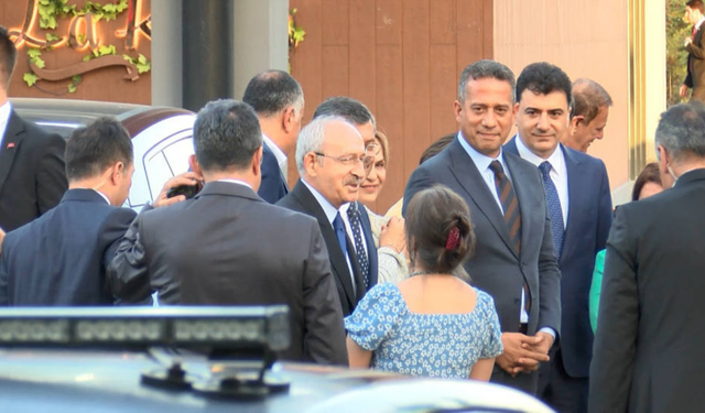 Kılıçdaroğlu, partisinin milletvekilleriyle bir araya geldi