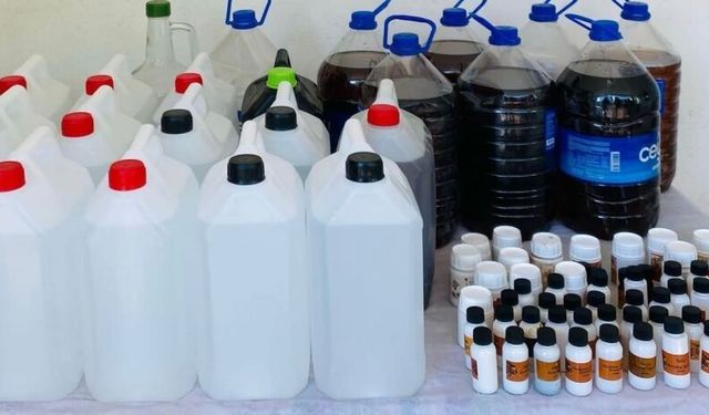 Sahte alkol operasyonlarında 40 bin 388 litre sahte ve etil alkol ele geçirildi