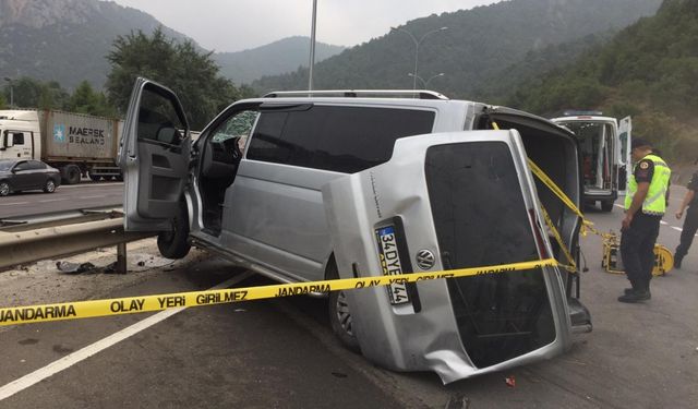 Bilecik'te düğün dönüşü trafik kazasında 1 kişi öldü, 13 kişi yaralandı