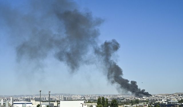 Ankara'da sanayi sitesinde yangın çıktı