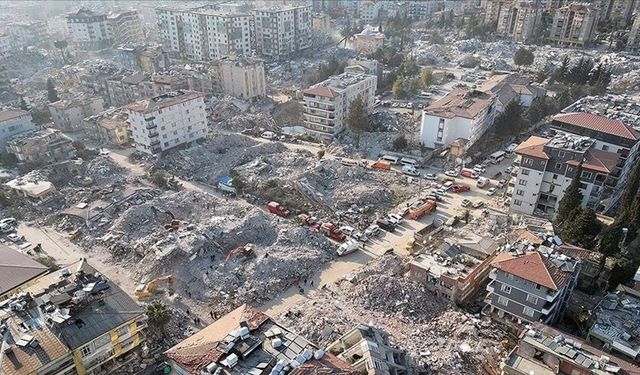 45 kişi ölmüştü: Depremde çöken binanın zemin etüdü yapılmamış