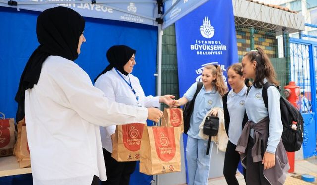 İstanbul'da 900 bin öğrenciye beslenme desteği