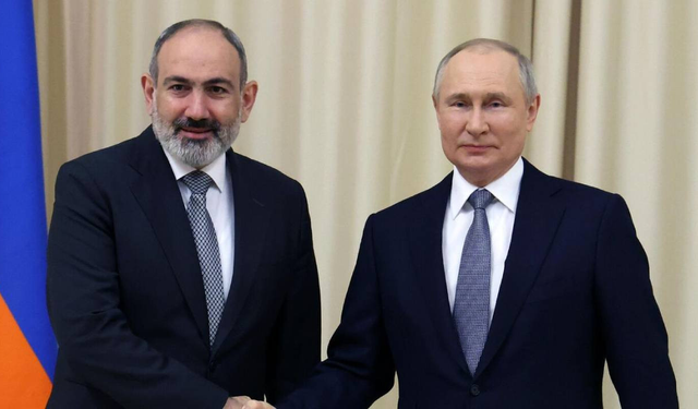 Putin, Paşinyan ile Azerbaycan-Ermenistan ilişkilerini görüştü