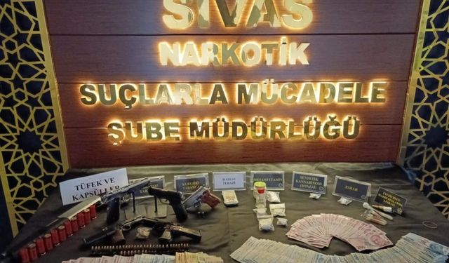 Sivas'ta uyuşturucu operasyonunda 2 şüpheli tutuklandı
