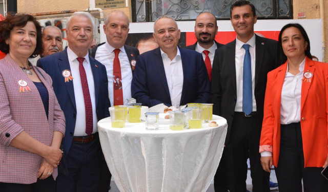 Manisa CHP'den 100. yıl resepsiyonu