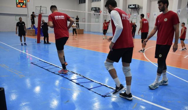 Cizre Belediyespor, Galatasaray HDI Sigorta maçı hazırlıklarını sürdürdü