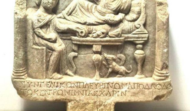 Denizli'deki tarihi eser operasyonunda mezar steli ele geçirildi