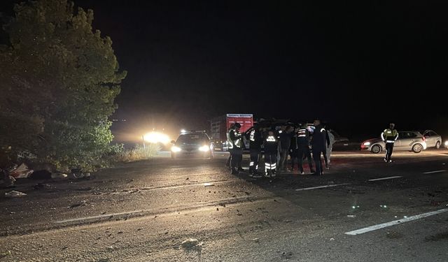Eskişehir'deki trafik kazasında 2 kişi öldü
