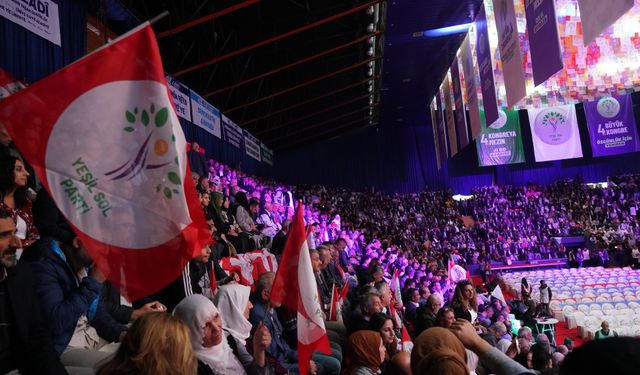 Yeşil Sol Parti’nin yeni ismi Halkların Eşitlik ve Demokrasi Partisi (HEDEP) olarak belirlendi