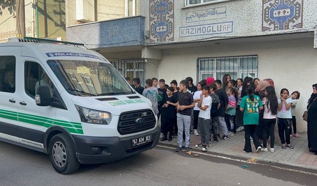 Kocaeli'de trafik kazasında hayatını kaybeden çocuğun cenazesi defnedildi