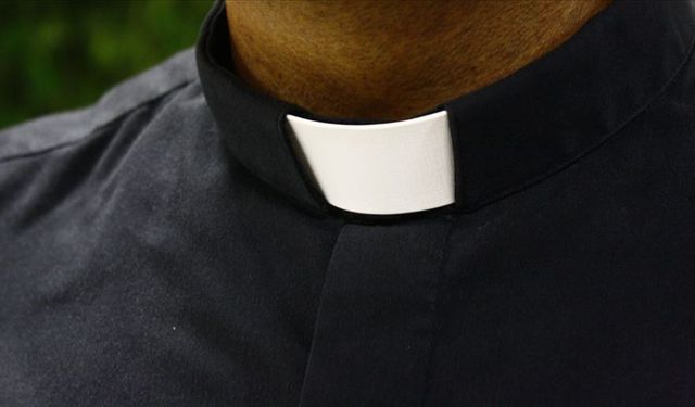 Polonya'da 4 çocuğa cinsel tacizle suçlanan rahip gözaltına alındı