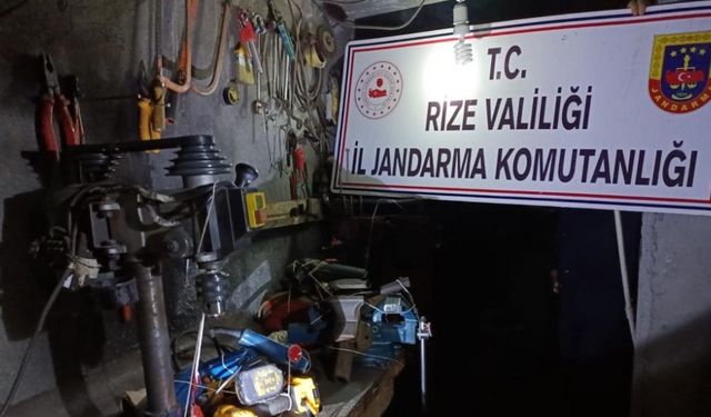 Rize'de 2 kaçak silah atölyesine düzenlenen operasyonda 2 kişi yakalandı