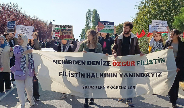 Yıldız Teknik Üniversitesi Öğrencileri: Direnen Filistin halkının yanındayız 