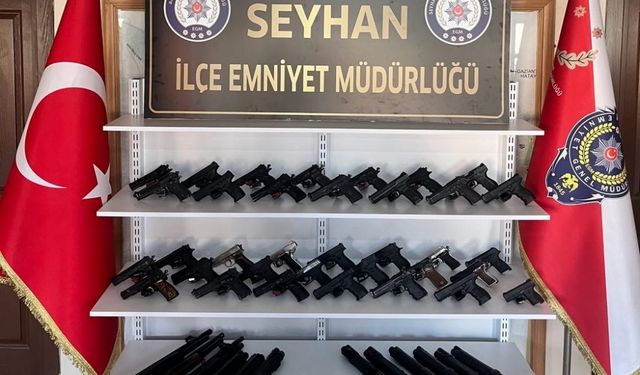 Adana'da ruhsatsız 63 silah ele geçirildi