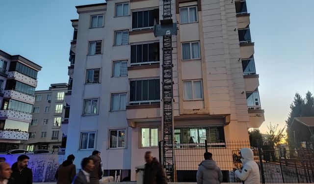 Gaziantep'te yük asansöründen düşen 1 kişi öldü,1 kişi yaralandı