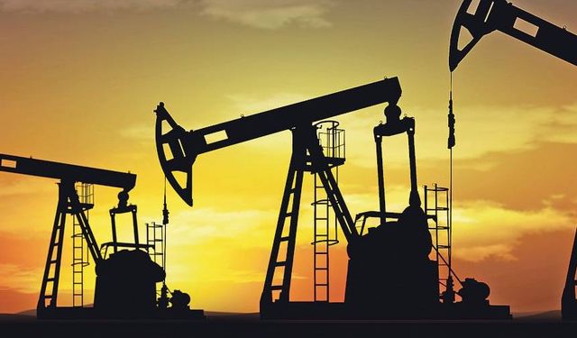 Brent petrolün varil fiyatı 85,69 dolar