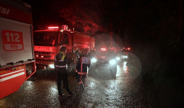 Trabzon'daki örtü yangını kontrol altına alındı
