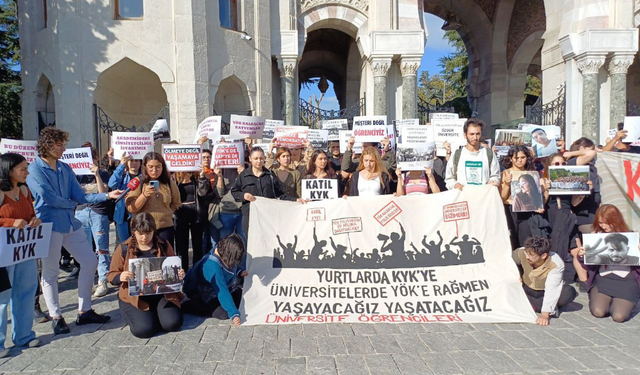 Üniversite öğrencileri YÖK'ü ve KYK'yı protesto etti