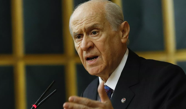 Bahçeli DEM Parti ve CHP'nin Bütçe konuşmasını dinlememek için Meclis'ten ayrıldı