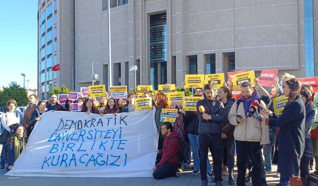 Boğaziçi Üniversitesi öğrencilerinden suç duyurusu: "Kayyumlar gidecek, biz kalacağız"