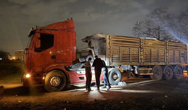 Bursa'da kaza: Tırın altında kalan kadın hayatını kaybetti