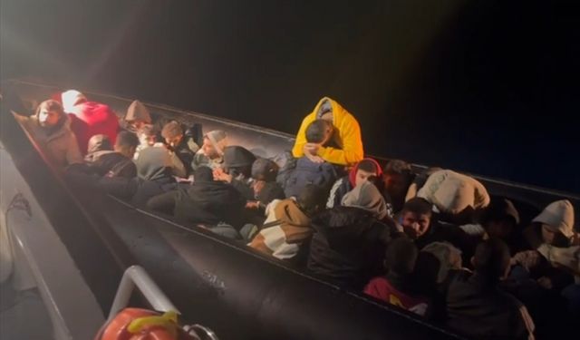 Kuzey Ege'de 32 düzensiz göçmen kurtarıldı, 116 göçmen yakalandı