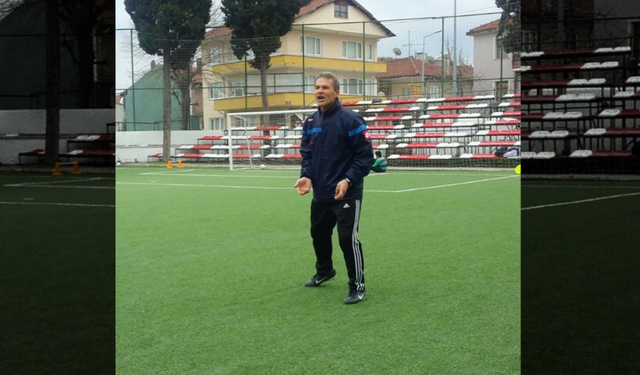 Eski Futbolcu Nejat Ersin: "Hakeme şiddet kesinlikle kabul edilemez"