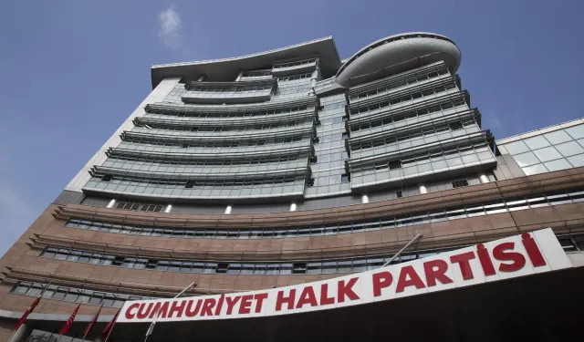 CHP'den Gürsel Tekin'in kullandığı odaların "kirletildiği" iddialarına yanıt: Odanın anahtarı kendilerindeydi