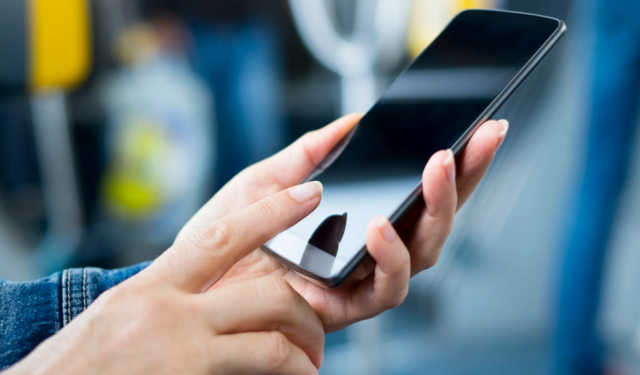 Yargıtay, WhatsApp yazışmaları nedeniyle işten çıkarılmayı haksız buldu