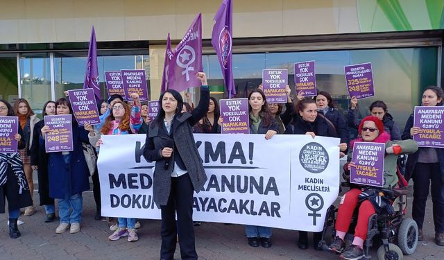 KCDP Taksim'den seslendi: Korkma! Medeni Kanun’a dokunamayacaklar