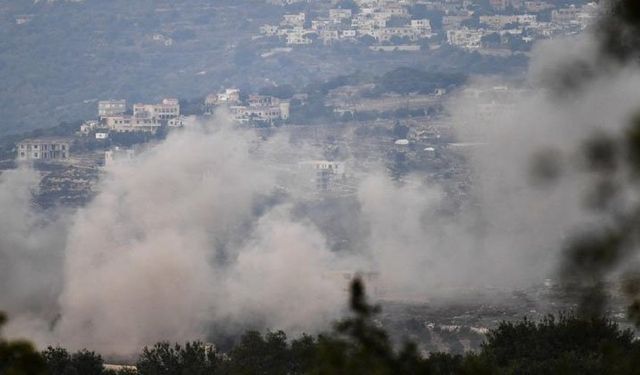 İsrail, Lübnan'ın güney bölgelerini fosfor bombasıyla vurdu