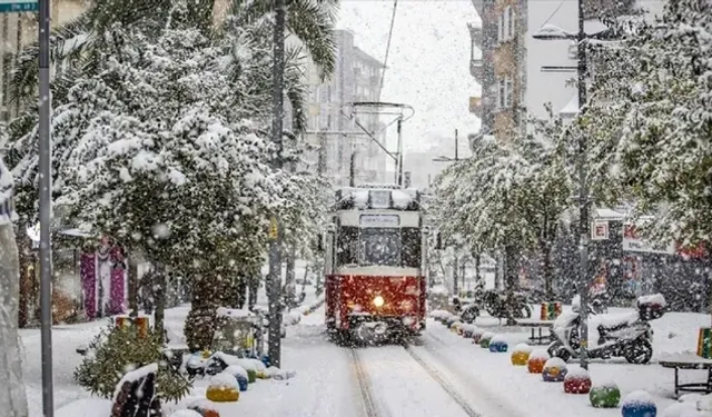 AKOM, İstanbul'da kar için tarih verdi