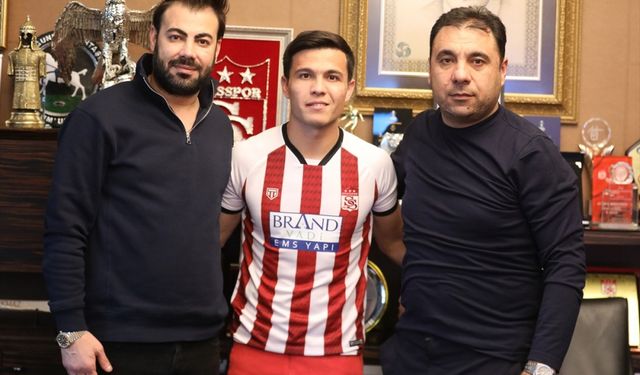 Sivasspor, Azizbek Turgunboev'i transfer etti
