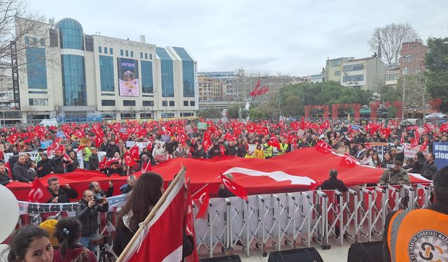 Staj ve çıraklık mağdurları İstanbul'da miting düzenledi