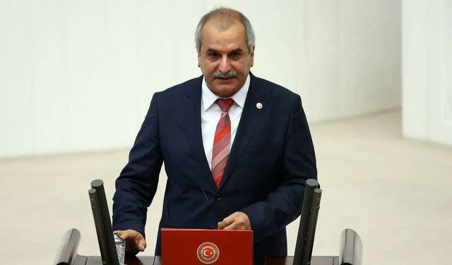 Yeniçağ'ın sahibi eski İYİ Parti vekili Ahmet Çelik ofisinde bıçaklandı