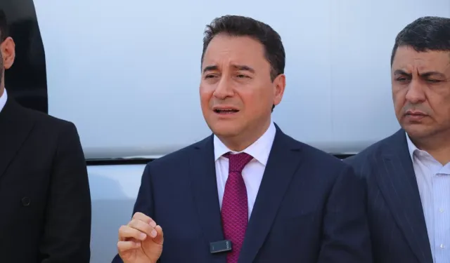 Ali Babacan, Batman’da Mehmet Şimşek'e yüklendi