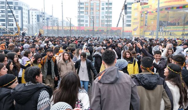 Diyarbakır'da Newroz kutlanıyor