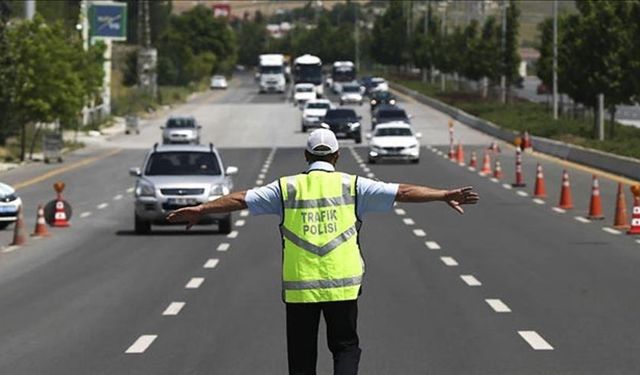 AKP’nin mitingi nedeniyle bazı yollar trafiğe kapandı